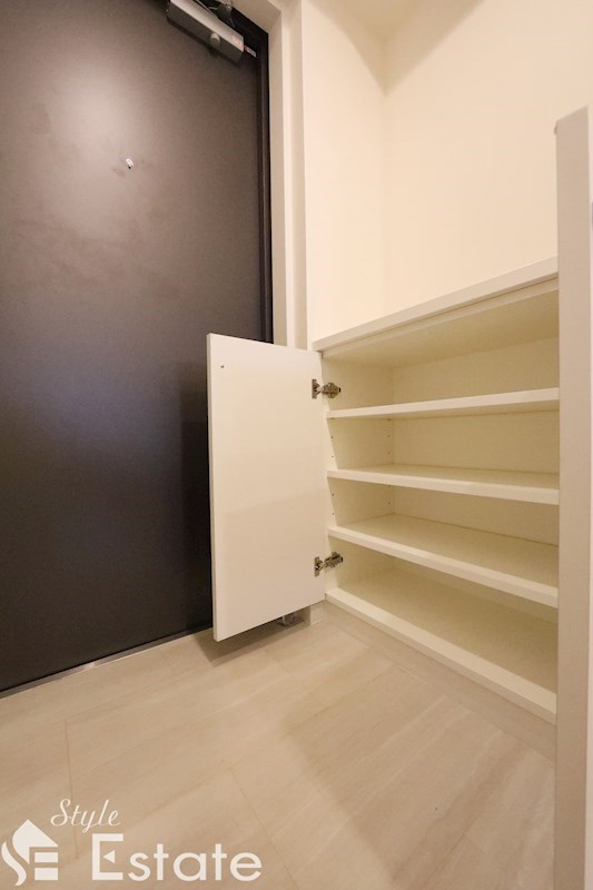 シューズボックス