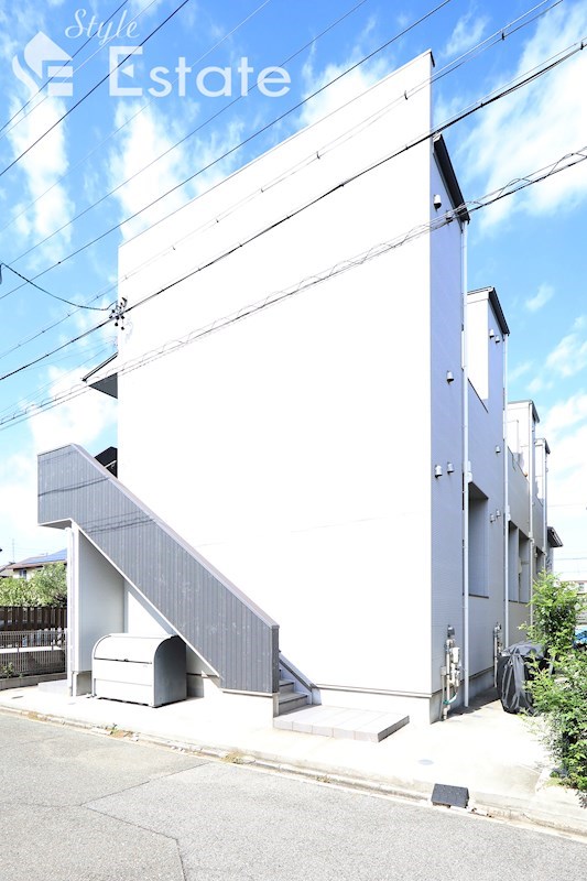 グランソレイユ三番町