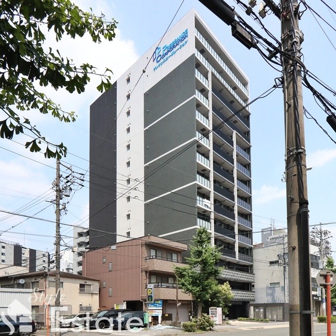 プレサンス栄ライズ