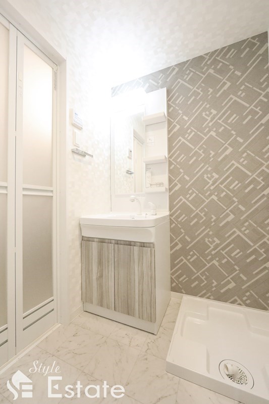 独立洗面台 脱衣室