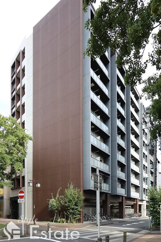 グラヴィス鶴舞