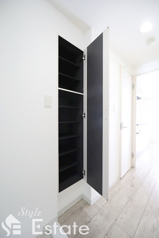 シューズボックス