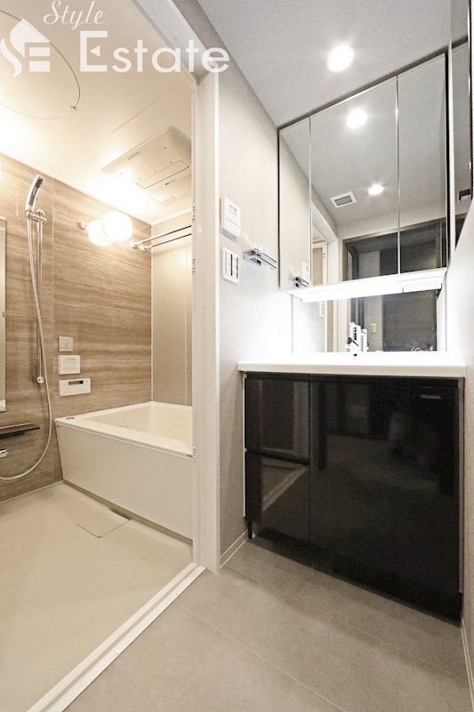 独立洗面台 脱衣所