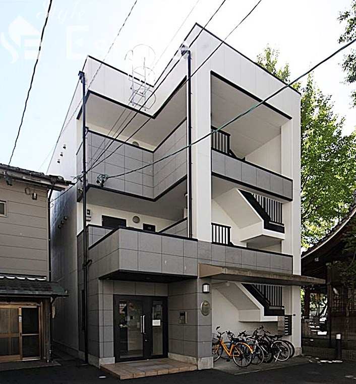 アンプルールフェールプチメゾン