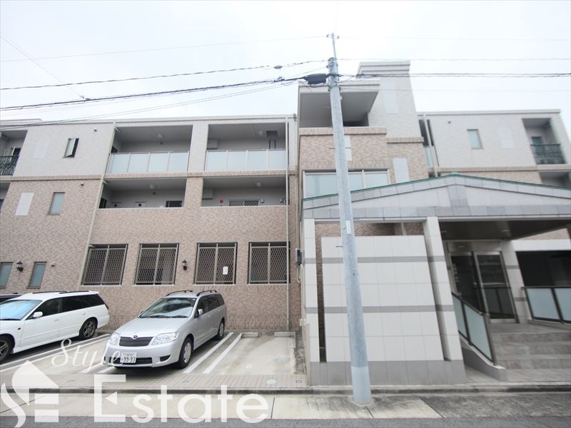 ピオーネ覚王山