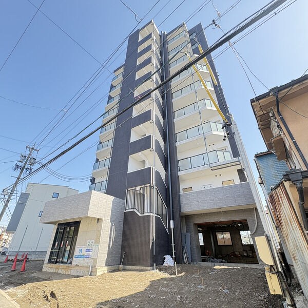 THE RESIDENCE SAKURAYAMA WEST